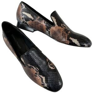 NWOT Donald J. Pliner Snakeskin Leather Flats Women’s Size 6